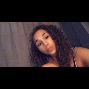 Meet your Posher, Kiara